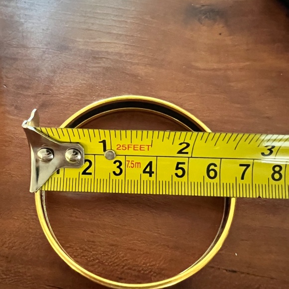 Hermes gold patterned bangle - Picture 6 of 6